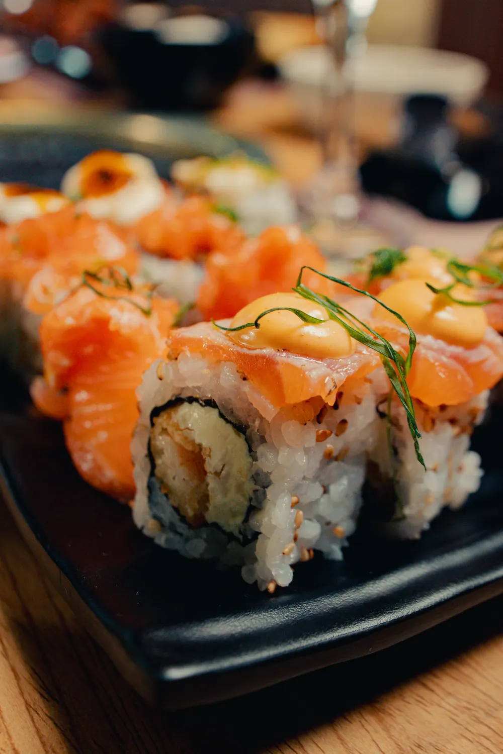Sushi servido no rodízio do Yakinikuya
